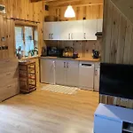 Nyaraló Uroczy Drewniany W Charzykowach