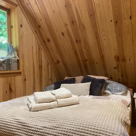 Uroczy Drewniany W Charzykowach *