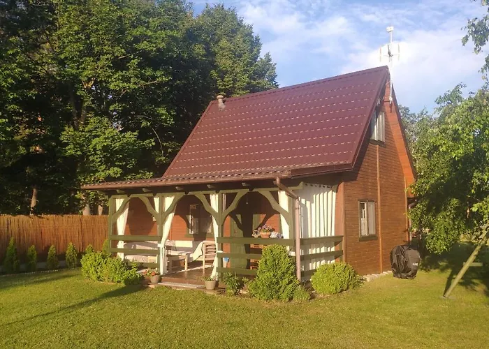 Uroczy Drewniany W Charzykowach Nyaraló *