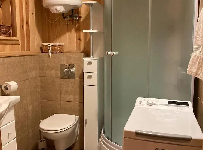 Nyaraló Uroczy Drewniany W Charzykowach