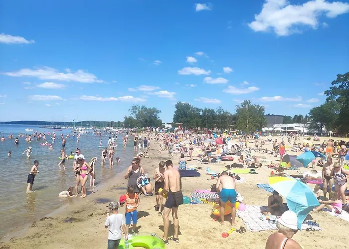 Uroczy Drewniany W Charzykowach *