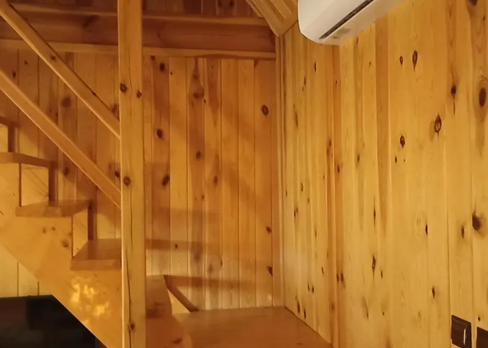 Nyaraló Uroczy Drewniany W Charzykowach